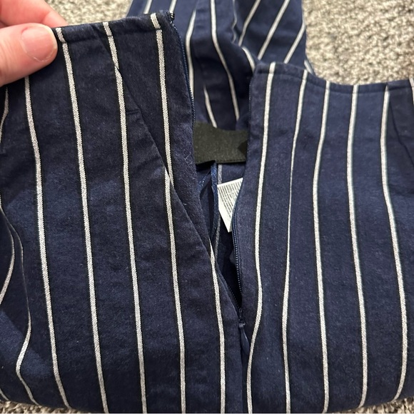 EUC Gap Crop Flare Striped Pants. Women’s 8. - Picture 9 of 9